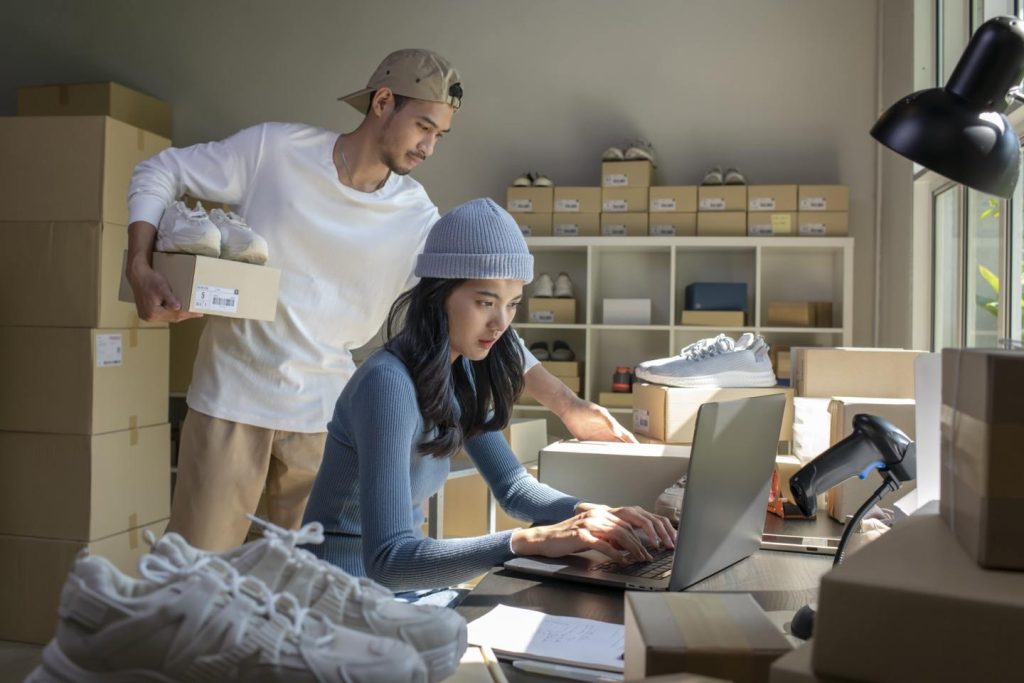 When to outsource payroll: The tips you need
